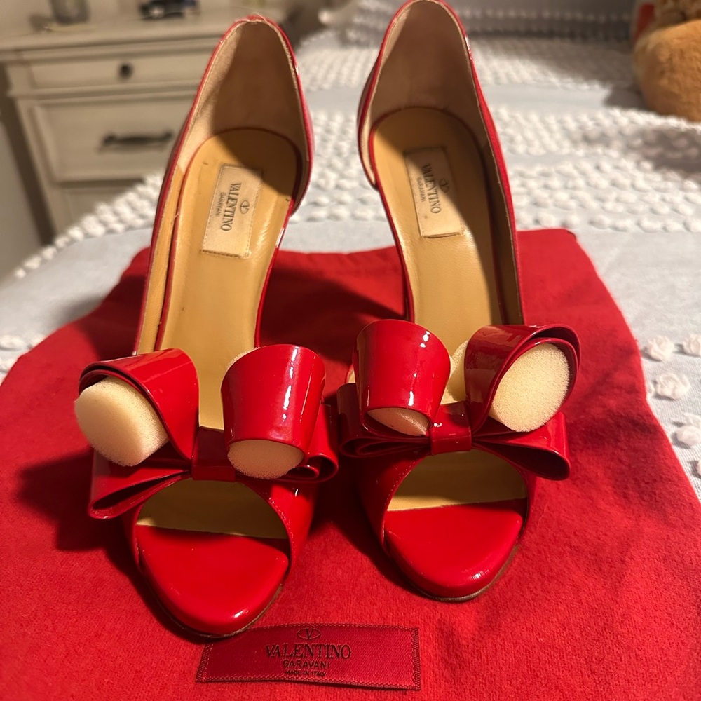 Valentino Red Patent Leather Heels with Bow